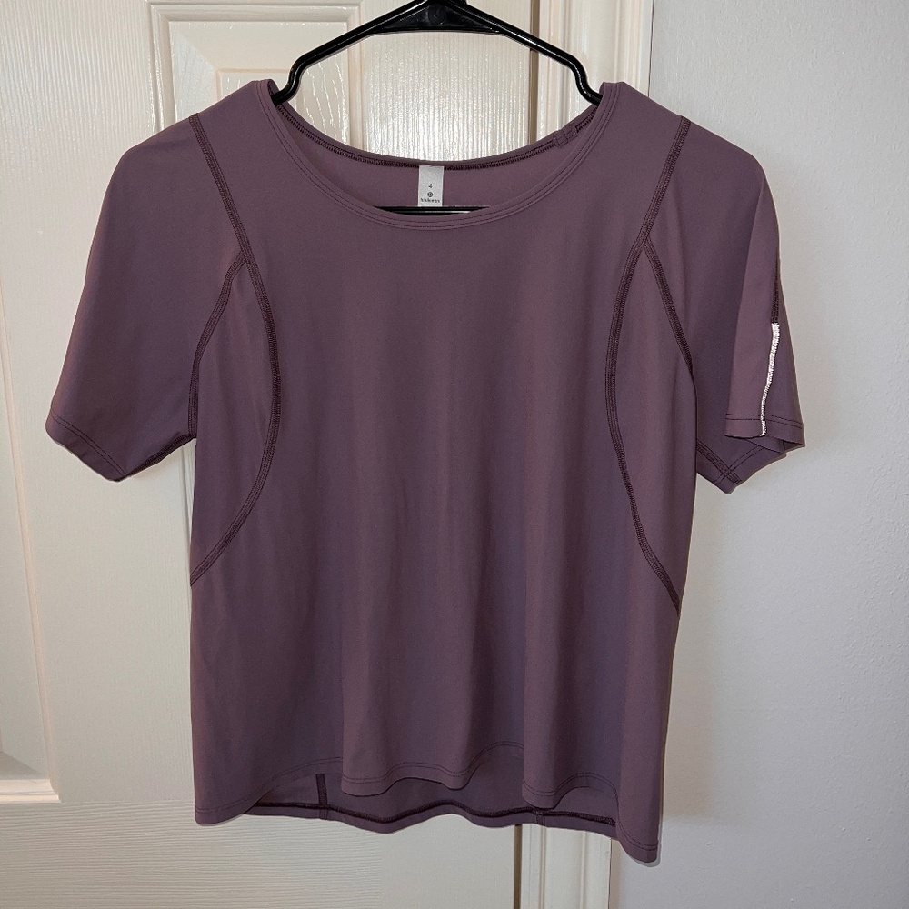 Lululemon training top